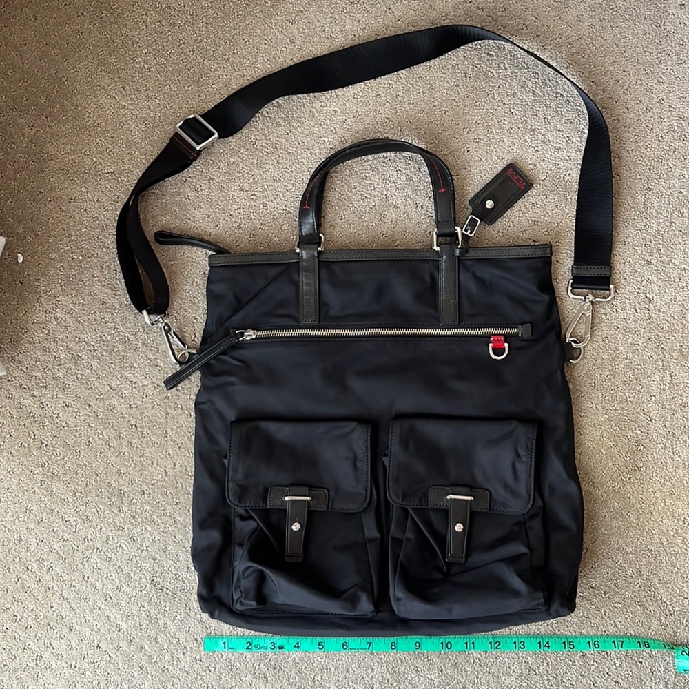 Tumi Voyaguer, black